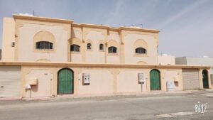 للبيع عمارة دورين اربع شقق بالمذنب